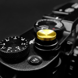 NoirVogel Camera Shutter Button, Upscale and Exquisite Pure Copper Shutter Release Button, Equipped with Rubber Rings (2 Packs - Glossy Gold - Curved-Edge Style)