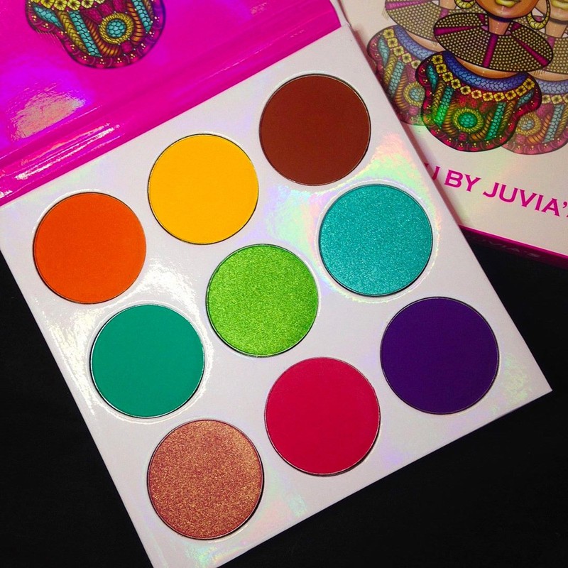 Juvia's Place Palette The Zulu - Turquoise, Red, Purple, Shades