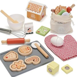 PairPear Gingerbread House Set – 29 Piece Wooden Christmas Cookie Baking Kit, Toy Cookie Play Food & Pretend Kitchen Accessories, Educational Play Baking Toys Gift for Kids 3+