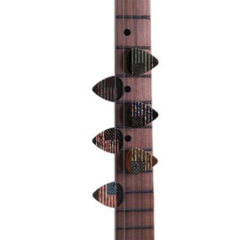 KEIAHUAN 0.96mm Guitar Picks, Guitar Plectrums Heavy Acoustic Variety Pack Artist Guitar Pick Classical Triangle Guitar Picks, 6-Pack, American Flag Camo Design