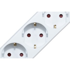 Meister Steckdosenleiste 3-fach - Extraflacher Stecker - 1,4 m Kabel - weiß - IP20 Innenbereich / Mehrfachsteckdose / Steckerleiste mit Flachstecker / 7430170