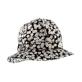 Dolce & Gabbana 100% Silk Black and White Floral Bucket Hat-57 for Womens