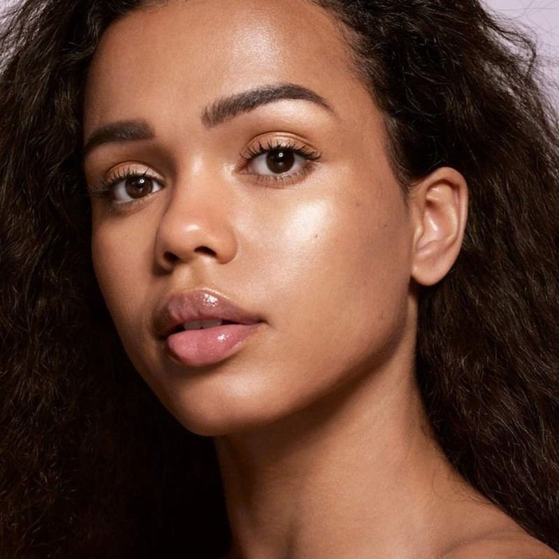 FENTY BEAUTY Demi Glow Light-Diffusing Highlighter, 0.16 OZ (Yum Rum