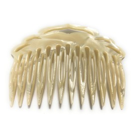2004 HG Hand Made Split Tooth Comb Approx. 8 x 6 cm