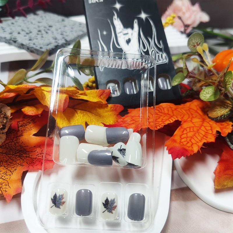 24Pcs Thanksgiving Press on Nails Fall Leaf Stick on Fingernails