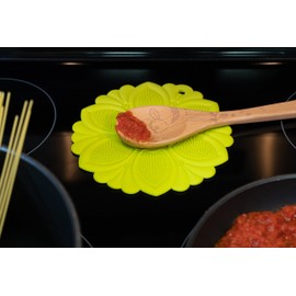 Talisman Designs No-Slip Grip Silicone Hot Pad & Trivet, Surface Protection from Hot Dishes, Up to 500-Degree Heat Resistance, Multipurpose Kitchen Supplies, Green (Set of 1)