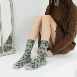 LLPUSLUO 5 Pack Womens Elegant Vintage Floral Socks Embroidered Frilly Ankle Cotton Flower Casual Harajuku Socks (color 2)