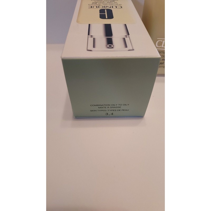 CLINIQUE *Dramatically Different Moisturizing Gel* / Oil Free / 4.2