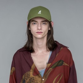 Kangol Unisex Wool Flexfit Baseball Beret Hat, Olive / Leaf It to Me