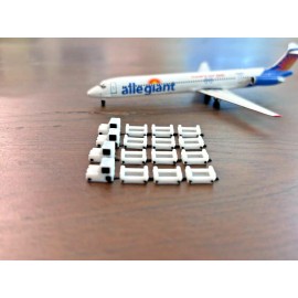 1:400 Model Airport Accessories - 16 Piece Open Baggage Cart & Tug Set (White)