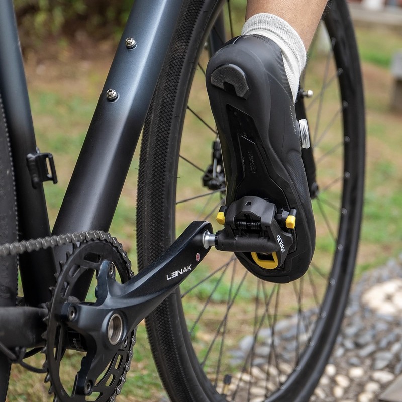 Carbon Fiber Road Bike Pedals – Lightweight Clipless Pedals Compatible