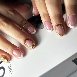 24 Pcs French Tip Press on Nails Short Almond Gold Stripe Fake Nails White French Tip False Nails Full Cover Glue on Nails French Artificial Nails for Women Girl Nail Design Decoration