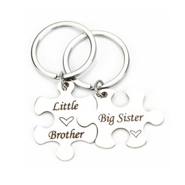 SHTALHST Big Sister & Little Brother Keychains Set Sister & Brother Matching Keycharms Gifts Matching Keychain for Son & Daughter 2 Pcs