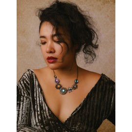 MINACHI Vintage Rhinestone Pendant Necklace, Medieval Sparkle Shiny Flower, Royal Temperament, Christmas Necklace Jewelry for Women