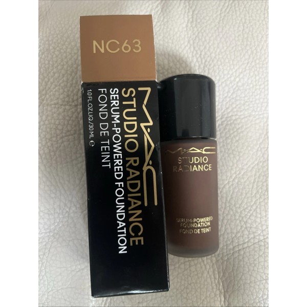 M·A·C Mac Studio Radiance Serum Powered Foundation (NC63) (30ml)
