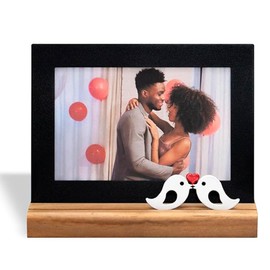 GEGUTON Love Theme Photo Frame for 4" x 6" and 5" x 7" Photos - Steel and Wood, Lovebirds Versatile Display for Precious Memories, Ideal Gift for Home Decor