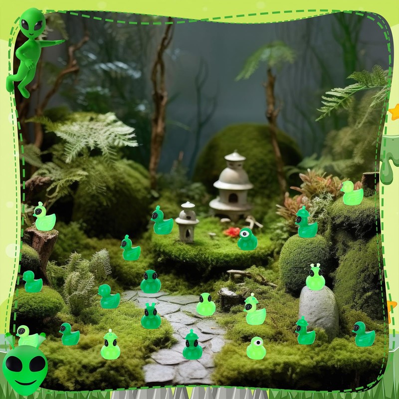 GGSTDDUP 64 Pcs Mini Resin Alien Ducks Figures, Tiny Alien