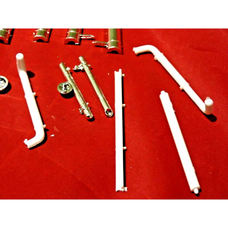 AMT Peterbilt 352 Pacemaker Exhaust Stacks 1/25