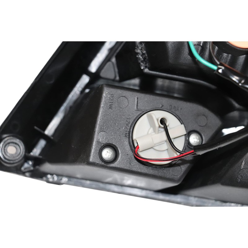 RENFANSHOP Tail Light Assembly, Fits Outlander 2002 2003 2004 2005