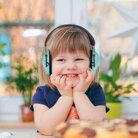 Noise Cancelling Ear Muffs HUARUI, Adjustable Shooting Ear Muffs,Shooters Ear Protection Safety Ear Muffs, Lightweight Ear Muffs Noise Protection, Ear Muffs for Shooting Hunting