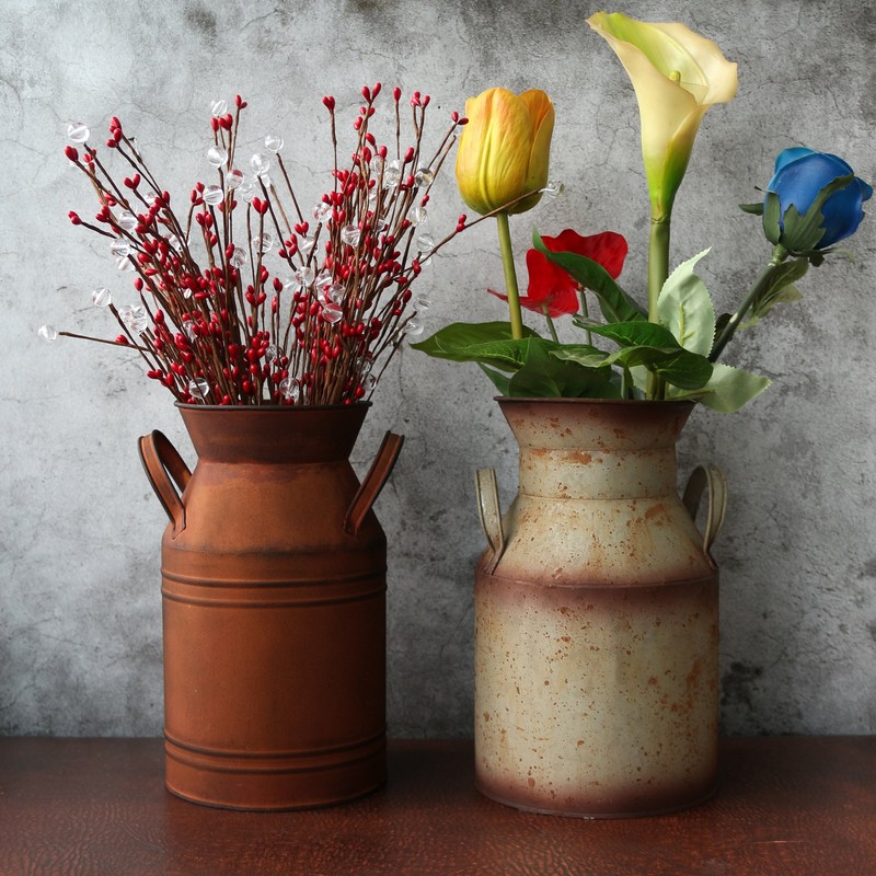 CVHOMEDECO. Galvanized Metal Milk Can, Old Rustic Primitives Jug Vase