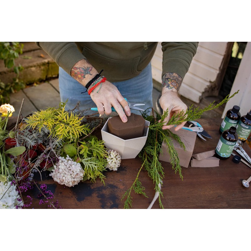 Oasis Forage Floral Foam Strong | Securely Holds Branches and