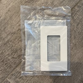 Leviton 80301-SW 1G Decora Plus Screwless Wallplate White Each