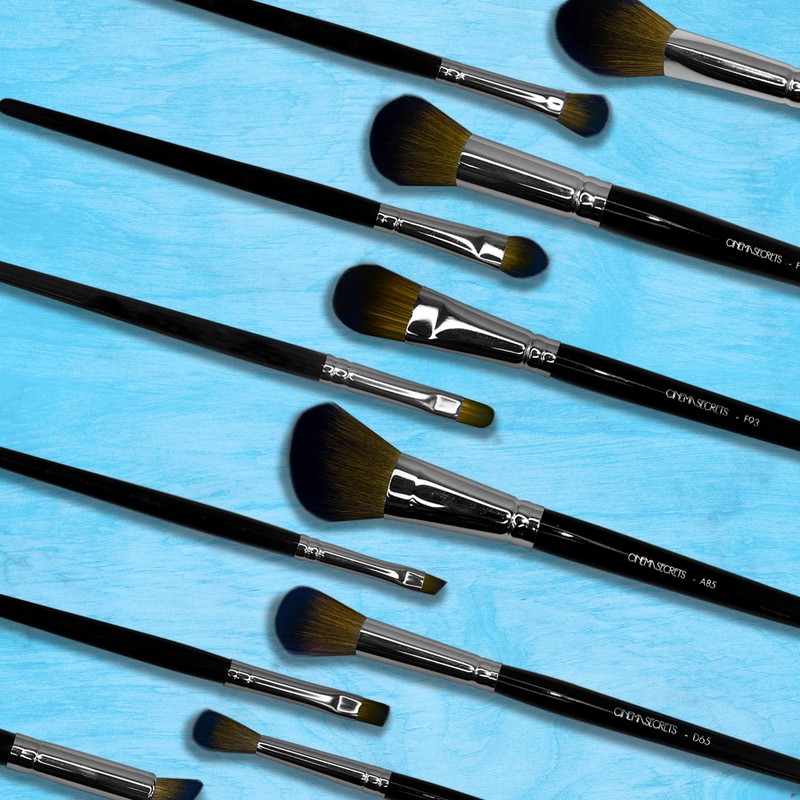 Cinema Secrets D65- Domed Highlighter Brush