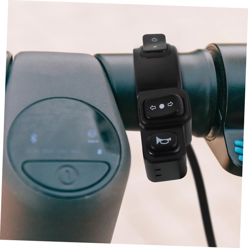 iplusmile Motorcycle Handlebar Switch Headlight Turn Signal and Horn Switch