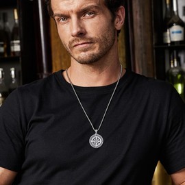 YAFEINI Compass Chain 925 Sterling Silver Compass Pendant Necklace Graduation Jewellery Birthday Gift for Men Dads Husbands