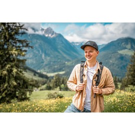 Jumping Bird Baseball Cap (Men & Women) • Baseball Cap as Sports Cap • Cool Cap • Baseball Cap / Sports Cap • Peaked Cap, black