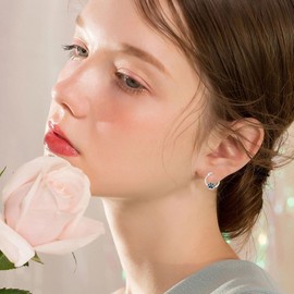 POTOPYY Hoop Dog Earrings Christmas Gifts for Women 925 Sterling Silver Huggie Paw Print Earrings for Women Hoop Paw Earrings Animal Earrings, Dog Cat Gifts for Women Daughter Mom Christmas Anniversary Valentine's Day Birthday