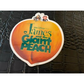 NOS VINTAGE figural PROMO PINBACK BUTTON #D24 - JAMES AND THE GIANT PEACH movie