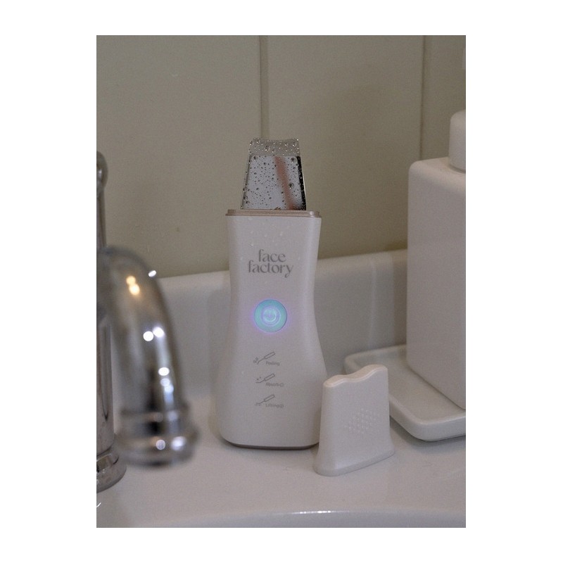 Exfoliation, sebum management, ultrasonic galvanic aqua skin scrubber, water peeling