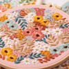 초보자와 자수 매니아를 위한 키트 - 실 바늘이 있는 꽃무늬