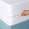 Single Bed Zipped Waterproof Mattress Protector Single with Zip Bed