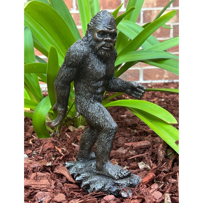 Top Brass Large 10" Bigfoot Sasquatch Walking Statue/Figurine - Cabin,