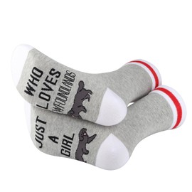 PYOUL 1 Pair Newfoundland Lover Gift Who Loves Newfoundlands Socks Retriever Dog Owner Socks Pet Dog Gift (UK, Alpha, One Size, Regular, Regular, Loves Newfoundlands 1 Pair)