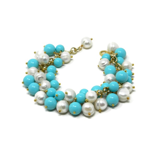 Charms-Armband mit Kugeln aus Türkiserpaste und weißen Perlen