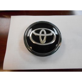 TOYOTA  4Runner 2025, Land Cruiser 2024-25  center cap 42603-AK010 NEW OEM