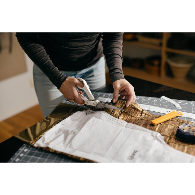 Fiskars 26cm Amplify™ Sewing Scissors – Stainless Steel Blades, Shears