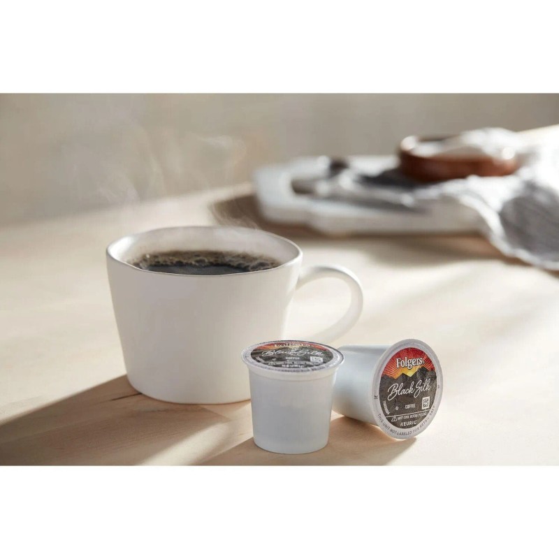 Folgers Dark Roast K-Cup Coffee Pods, Black Silk (100 ct.)