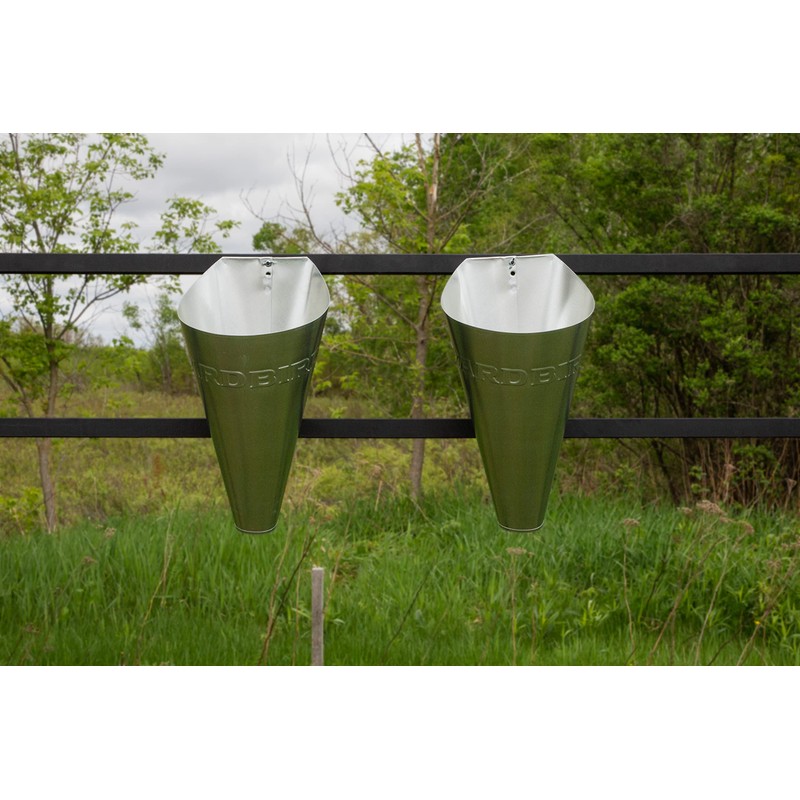 YARDBIRD Medium Poultry Restraining Cones, 2-Pack, Fits Poultry up to