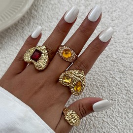 MOEEIJEW Chunky Gold Ring Set for Women Stacking Crystal Heart Knuckle Finger Ring Set Statement Punk Party Jewelry(Gold Heart)