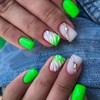 Green Press on Nail Short Square Artificial Acrylic Nails White