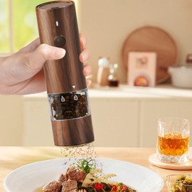 SOONHUA Electric Salt and Pepper Grinder Set, Rechargeable Salt and Pepper Shakers Set with Adjustable Coarseness, Automatic Salt Pepper Mill with LED Light, Transparent Chamber for Chili and Sea Salt