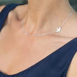 Aneneiceera Sideway Dove Choker Necklace Tiny Silver Bird Dove Necklace Chain Sparrow Cute Necklaces Wedding Jewellery for Women and Girls (Silver)