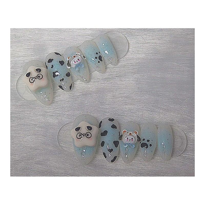 [In-store special discount] Light blue Cutie Pochaco handmade nail tips
