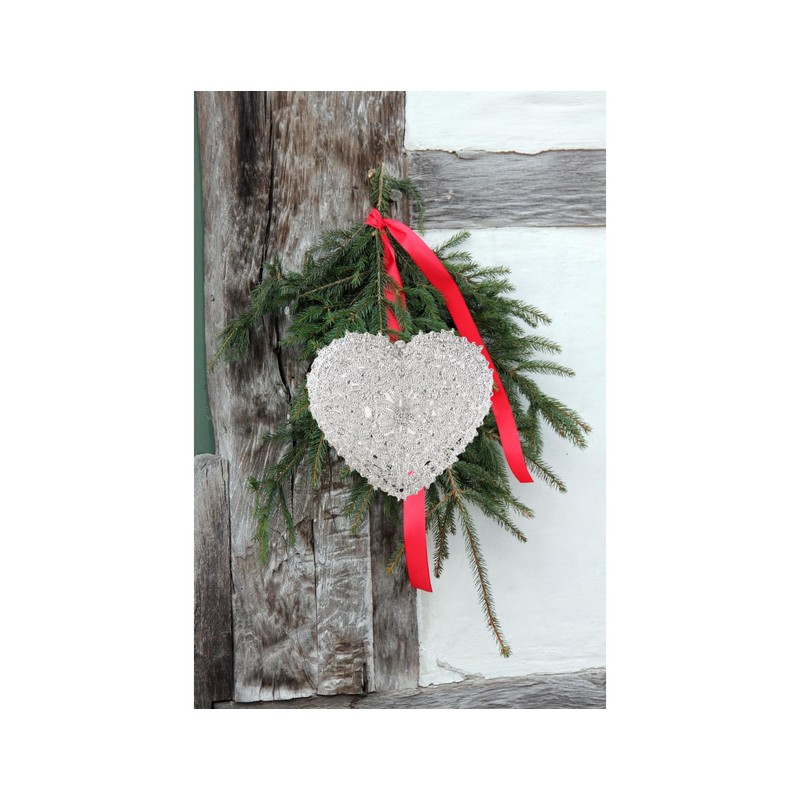 CF Collection Engraved Heart Christmas Tree Ornament [Pack of 1]