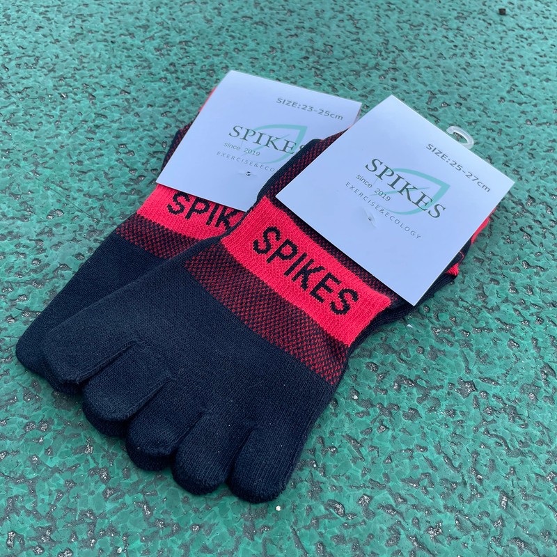 [Spikes] 5-Toe Grip Socks, red/black